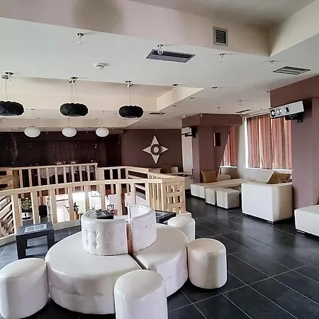 Hotel Different